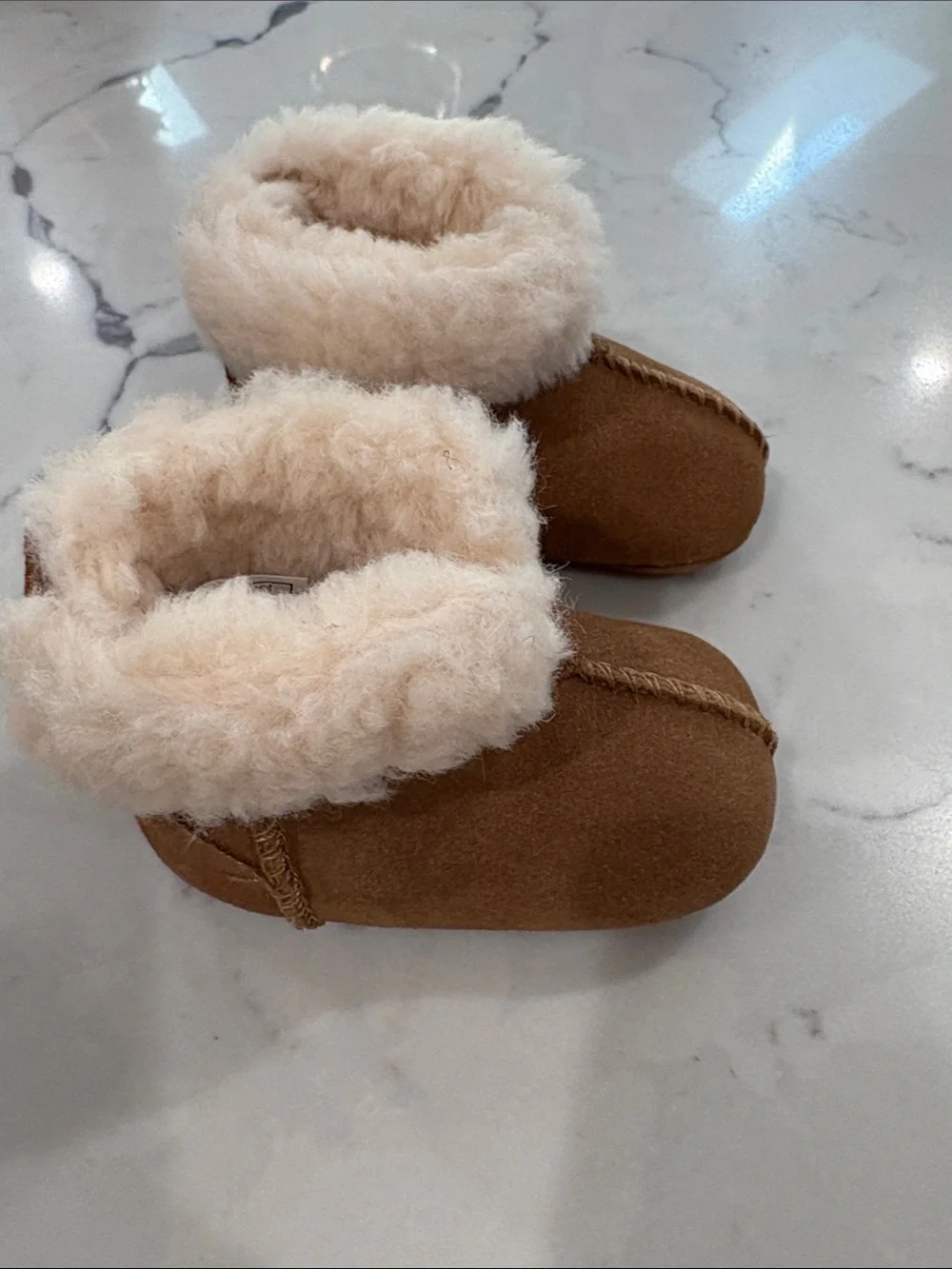 UGG soft chestnut